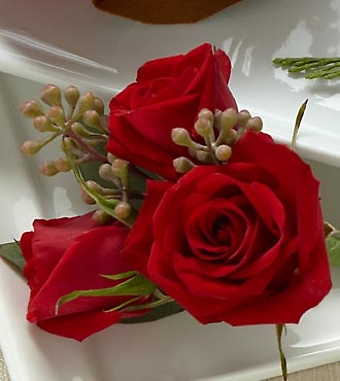 Red Spray Rose Boutonniere